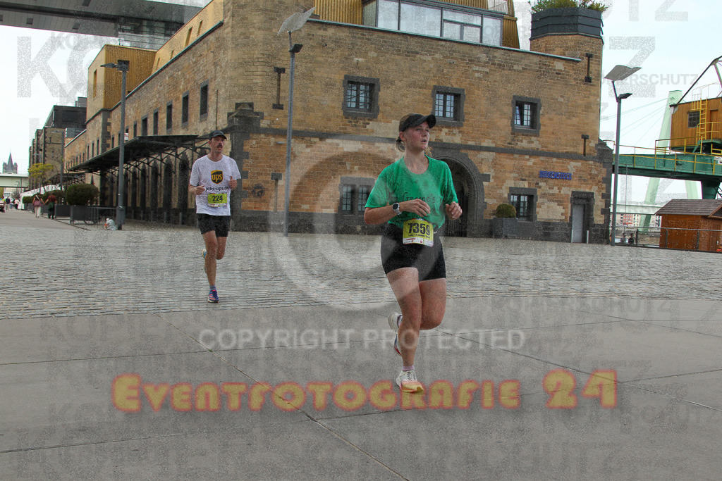 250920_1517_EV4_8371 | Sportfotografie im Rhein-Sieg Kreis, Köln, Bonn, NRW, Rheinland Pfalz, Hessen, etc. Unser Tätigkeitsfeld umfasst den Laufsport vom Volkslauf über den Marathon, Duathlon, Triathon bis zum Ultralauf wie Kölnpfad Ultra oder Schindertrail.
