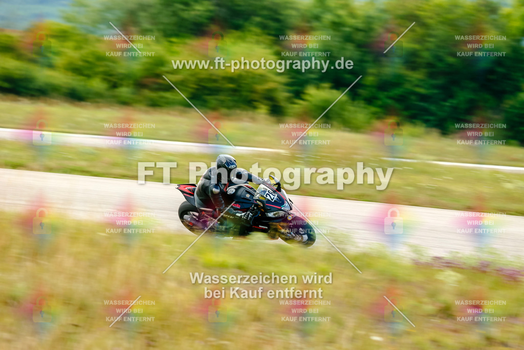 Chambley Juli-0092 | Hier findet Ihr Bilder von Touristenfahrten auf der Nürburgring Nordschleife oder von anderen Veranstaltungen die ich besucht habe. Viel Spass beim Durch Schauen 