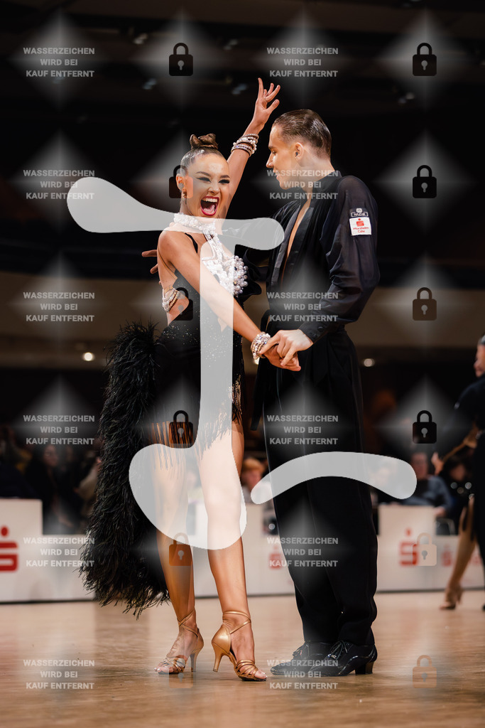 Goldstadtpokal 2025 - WDSF World Open Latin 24th (7) Yevgen Golovchenko _ Evita Badt (Schwarz Weiß Club Pforzheim)-2025-01-25-5922 | Webshop for digital downloads and prints of dance sport, event & show photographer Julian Link - Realisiert mit Pictrs.com
