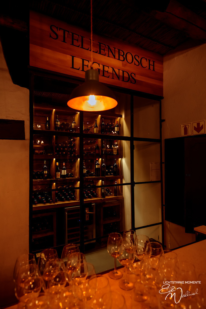 20230929-175513 SOUTHAFRIKA_-1 | Herzlich willkommen auf meiner Seite! Ich bin Elke Wallnisch, Deine Fotografin für lichtstarke Momente. Der Name steht für alles, was mich mit der Fotografie verbindet: Das Licht und seine machtvolle Wirkung auf eine Situation oder unsere Stimmung - Realisiert mit Pictrs.com