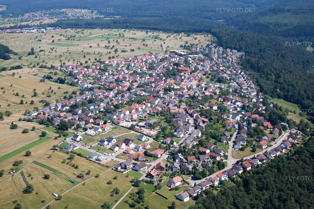 Luftbild: Ortsansicht von Norden im Ortsteil Pfaffenrot in Marxzell im Bundesland Baden-Württemberg in Deutschland. Foto: IMG_42086.jpg vom 27.06.2011 durch Werner Riehm/FLY-FOTO.de