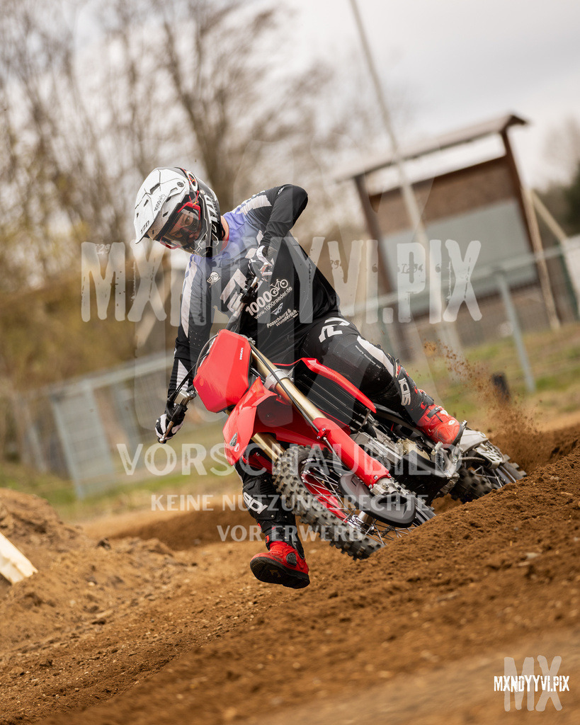 866A1068 | mxndyyvipix