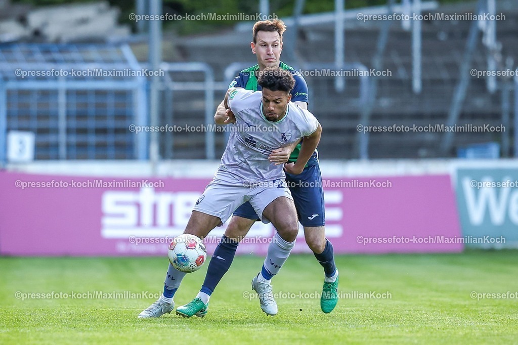 xKWIx08052601001 | 2026.05.08, xkwix, Fußball, Regionalliga West, FC Gütersloh -  VfL Bochum II, Heidewaldstadion (Ohlendorf Stadion im Heidewald), 33.Spieltag, Saison 2025 / 2026: Jonathan Akaegbobi (VfL Bochum II #24) im Zweikampf gegen Fynn Arkenberg (FC Gütersloh #33) DFB regulations prohibit any use of photographs as image sequences and or quasi-video. Photo: xKamilxWilkowskixPressefotoKochx