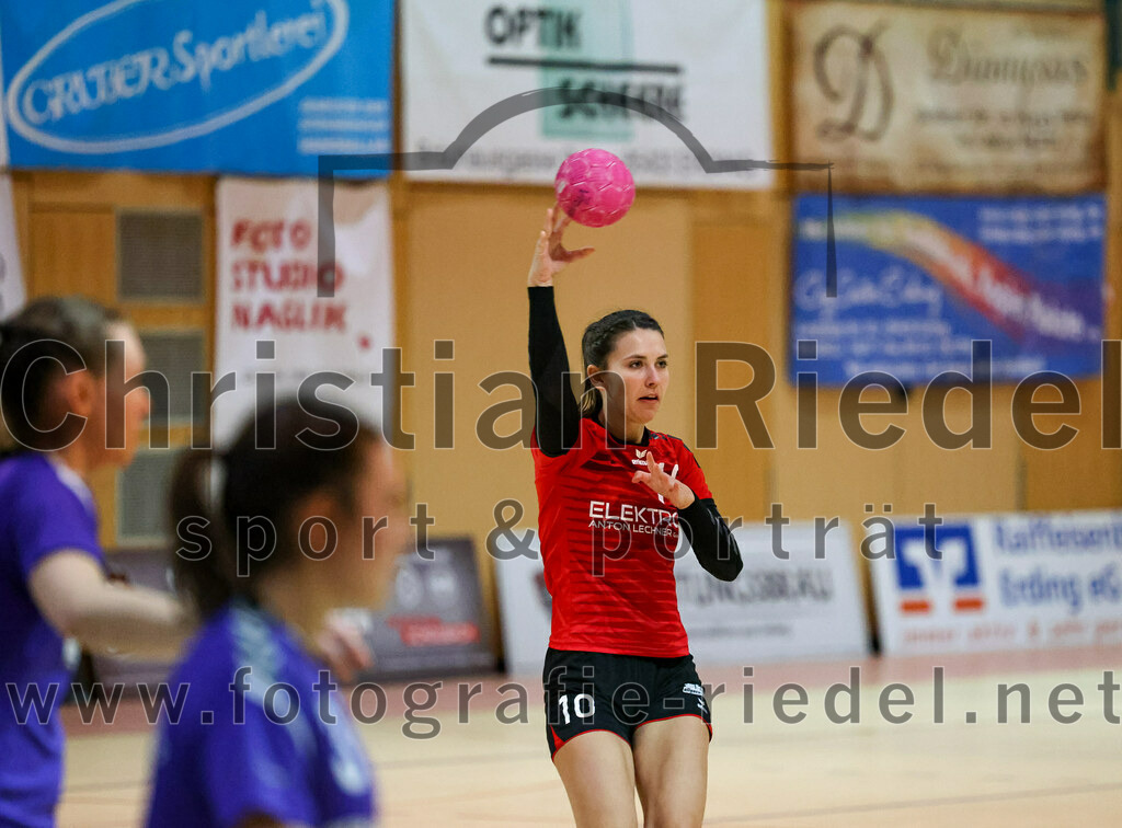 2022-11-05_015_SpVgg_Altenerding_gegen_SpVgg_Erdweg | Erding, Deutschland, 05.11.2022:
Handball, Bezirksoberliga Frauen Altbayern 2022 / 2023, 3. Spieltag, SpVgg Altenerding gegen SpVgg Erdweg, Endergebnis: 27:16

Christina Baumann (SpVgg Erdweg, #10)

Foto: Christian Riedel / fotografie-riedel.net