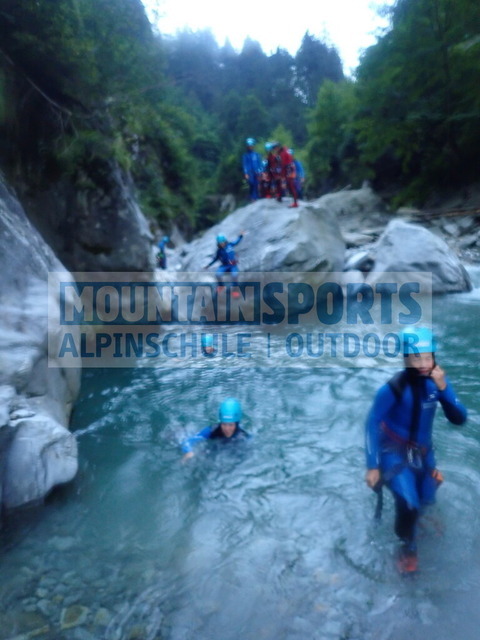 P8150084 | Bestelle die Bilder deines Berg- oder Wasser-Abenteuers mit Mountain Sports bequem von zu Hause aus direkt über unseren Online Fotoshop von pictrs.com. - Realisiert mit Pictrs.com