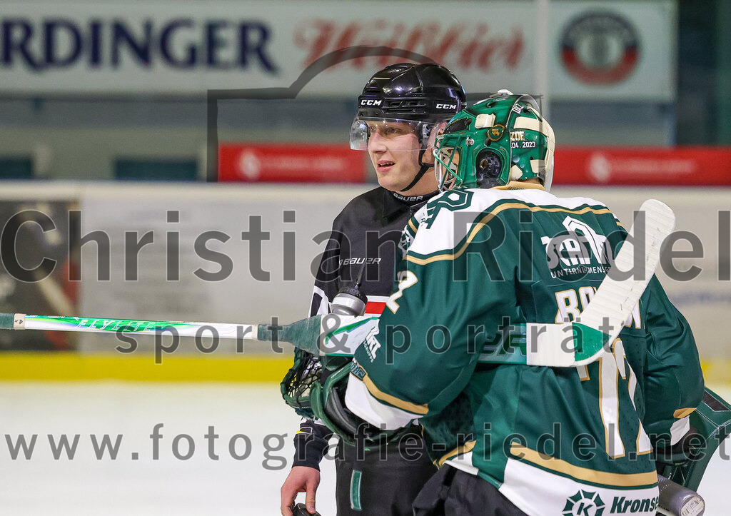 2026-01-09_078_TSV_Erding_gegen_Stuttgart_Rebels | Erding, Deutschland, 09.01.2026:Eishockey, Oberliga Süd 2025 / 2026, 35. Spieltag, TSV Erding gegen Stuttgart Rebels, Endergebnis: Torwart David Zabolotny (Erding Gladiators, #72)Foto: Christian Riedel / fotografie-riedel.net