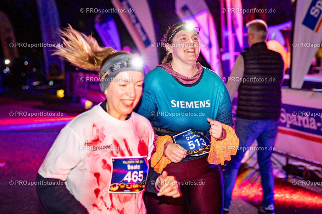 Halloween Run 2025 in Koeln, 31.10.2025 | Impressionen vom Halloween Run 2025 am 31.10.2025 in Koeln (Forstbotanischer Garten Rodenkirchen). Foto: Axel Kohring/Beautiful Sports