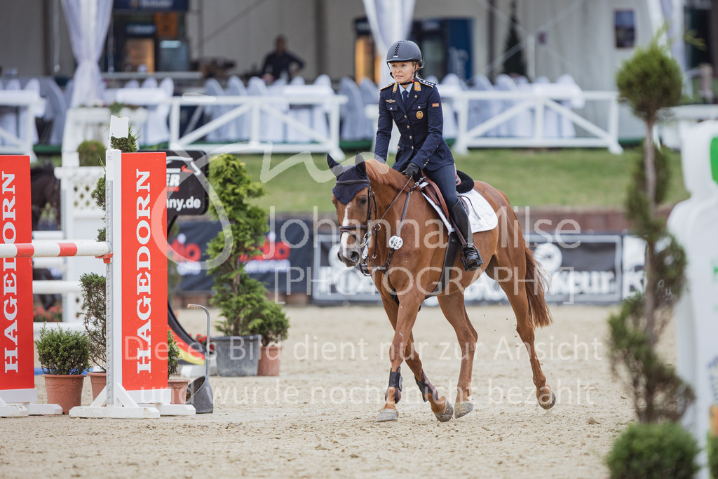 220731_BHO_BT_M1-Spr-155 | Deine schönsten Turniermomente als professionelle Fotos! Entdecke hochwertige Pferdesport-Fotografie im Online-Shop. Jetzt Fotos finden & bestellen!