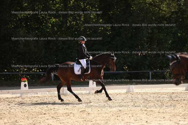 HG9A0064 | laurarinckfotografie - Realisiert mit Pictrs.com