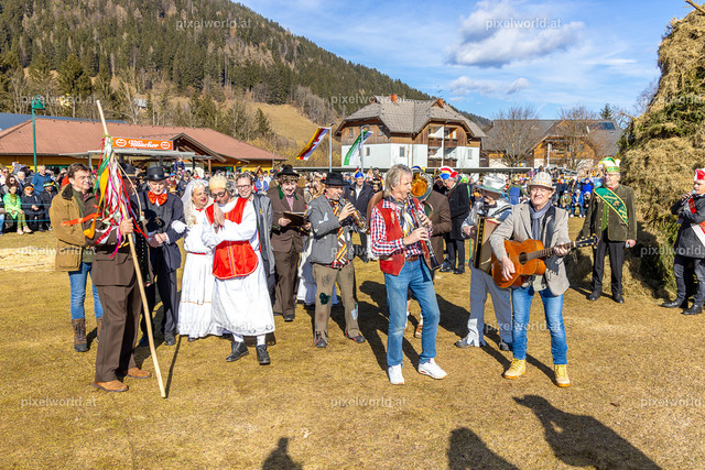 Bärentreiben in Steuerberg | Bildershop von pixelworld.at - Realisiert mit Pictrs.com