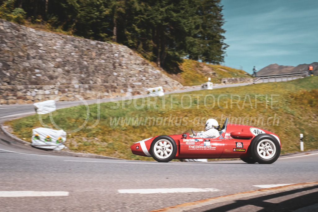 21. Arosa ClassicCar 2025 - 6. =September= 2025 | Philipp Husistein aus Rombach (SUI) in einem Cooper Climax T-45 F1 aus dem Jahre 1958 mit Startnummer 404 am Arosa ClassicCar 2025 in der Kategorie Competition Formula..@arosaclassiccar, @arosa.official, #arosaclassiccar, #arosa, #76curves, #classiccarBild: Sportfotografie Markus Aeschimann | www.markus-aeschimann.ch - Realisiert mit Pictrs.com