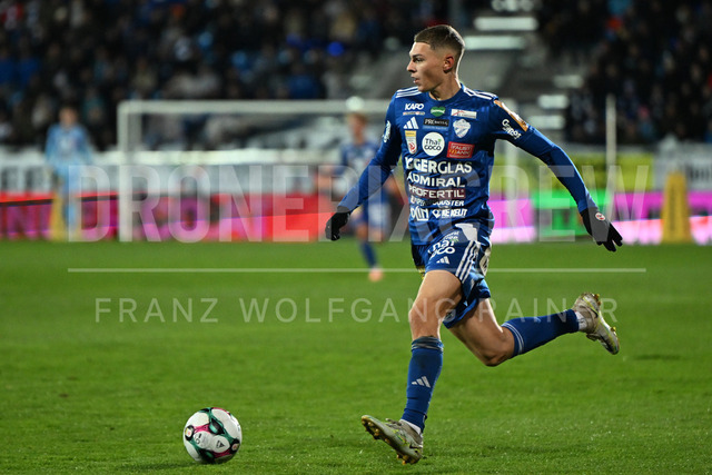 TSV Egger Glas Hartberg vs SV Oberbank Ried – Austrian Bundesliga Match | The image shows Elias Havel (Hartberg), at the Bundesliga match TSV Hartberg vs SV Ried at Profertil Arena Hartberg. 22.11.2025