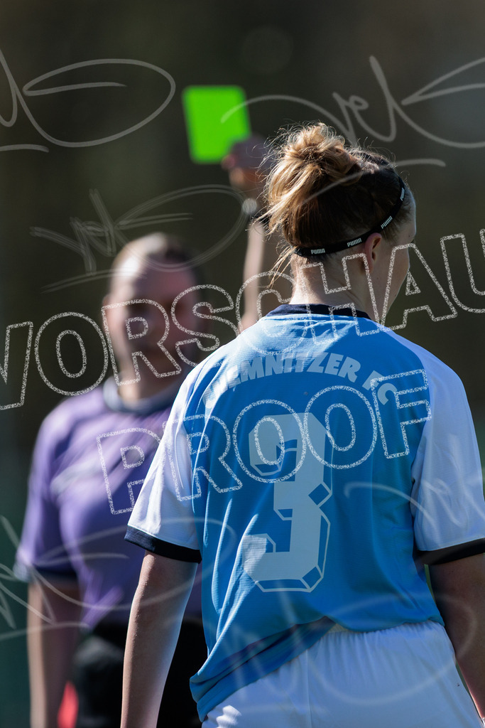 Gipfeltreffen der Frauen: Finale um den Sachsenlotto Landespokal 2026 | Am 1. Mai 2026 trafen im Endspiel des Sachsenlotto Landespokals die Frauen des Chemnitzer FC und die zweite Mannschaft von RasenBallsport Leipzig aufeinander. Vor stimmungsvoller Kulisse kämpften beide Teams ab 15:00 Uhr um die begehrte Trophäe des sächsischen Fußballs. Diese Galerie zeigt die Highlights, packende Zweikämpfe und die emotionalsten Momente des Finaltags. - Realisiert mit Pictrs.com