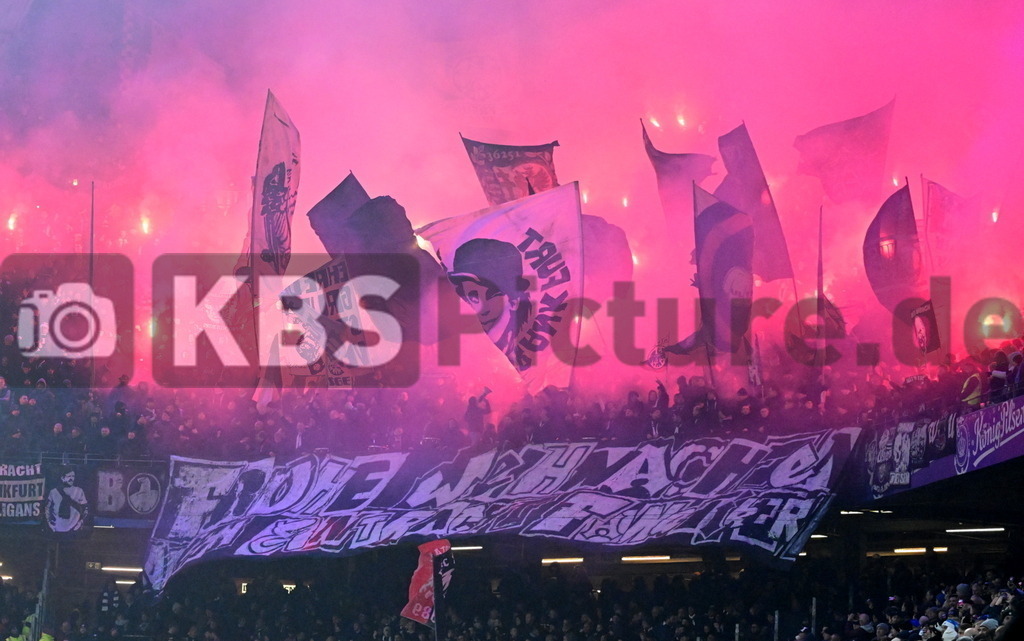 KBS Picture_HSV-Frankfurt_039 | Frankfurter Fanblock ,Sportplatz :  Volksparkstadion, - Realisiert mit Pictrs.com