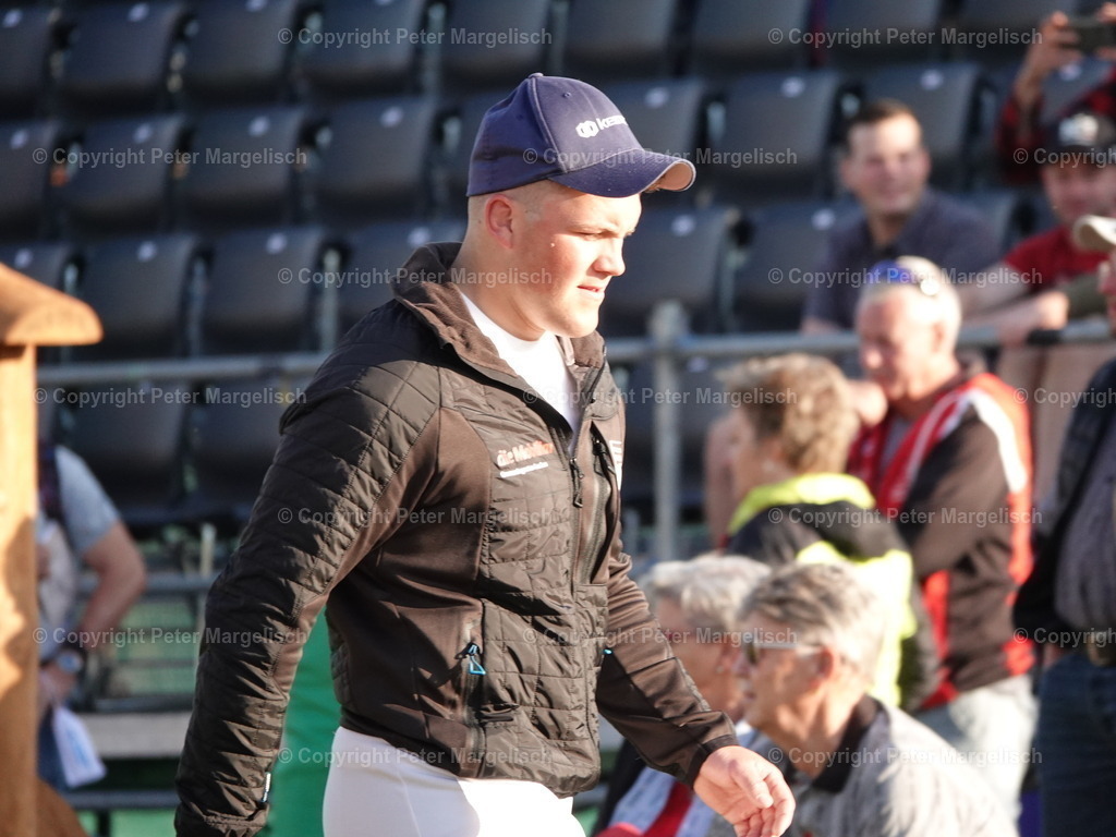 DSC06599 | Schwingen - Realisiert mit Pictrs.com