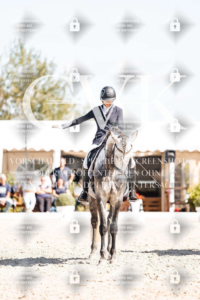 CK903874 | Turnierfotografie Pferdefotografie Trier Rheinland-Pfalz Pferdesport Reitsport Tierfotografie Sportfotografie Pferdevideo Pferdevideografie Equestrianvideography equestrianphotography  - Realisiert mit Pictrs.com