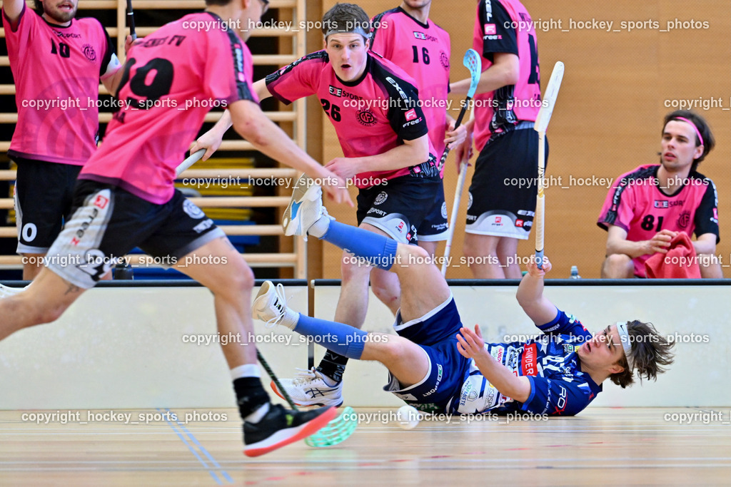 VSV Unihockey vs. Wiener Floorball Verein | #27 Lukas Floriantschitz VSV Unihockey, #26 Alexander Hanschur Wiener Floorballverin, VSV Unihockey vs. Wiener Floorball Verein, VSV Unihockey vs. Wiener Floorball Verein am 18.05.2025 in Villach (Ballspielhalle St. Martin), Austria, (Photo by Bernd Stefan)