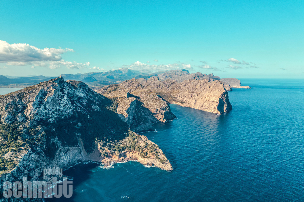 PS-Mallorca-2026-17 | Entdecke die größte Bildgalerie der Region mit Fotografien aus dem Allgäu, der Bodenseeregion, Oberschwaben, dem Donautal und der Schwäbischen Alb. Landschaften, Luftaufnahmen und Reisefotografie als Wandbild und Fotokunst. - Realisiert mit Pictrs.com