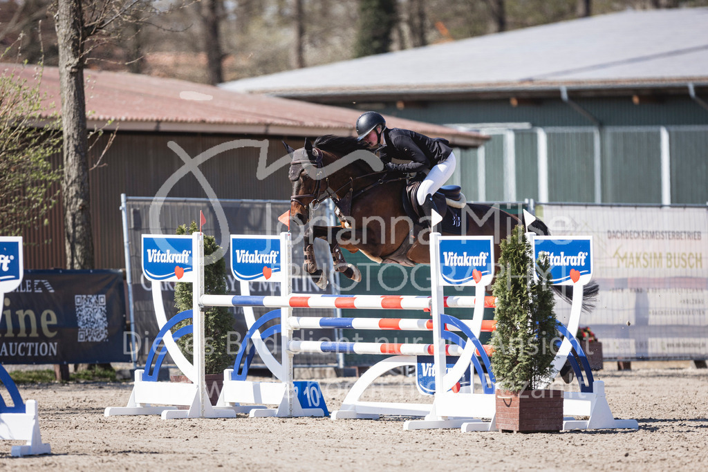 250408_Mühlen_SprPf-L-377 | Deine schönsten Turniermomente als professionelle Fotos! Entdecke hochwertige Pferdesport-Fotografie im Online-Shop. Jetzt Fotos finden & bestellen!