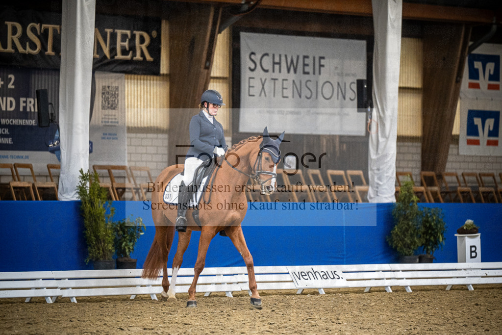 DOS_1847 | Entdecke hochwertige Reitturnierfotos von Foto Oger. Professionell, emotional und authentisch – jetzt Lieblingsmomente im Shop bestellen.Deutschlandweite Turnierfotografie. - Realisiert mit Pictrs.com