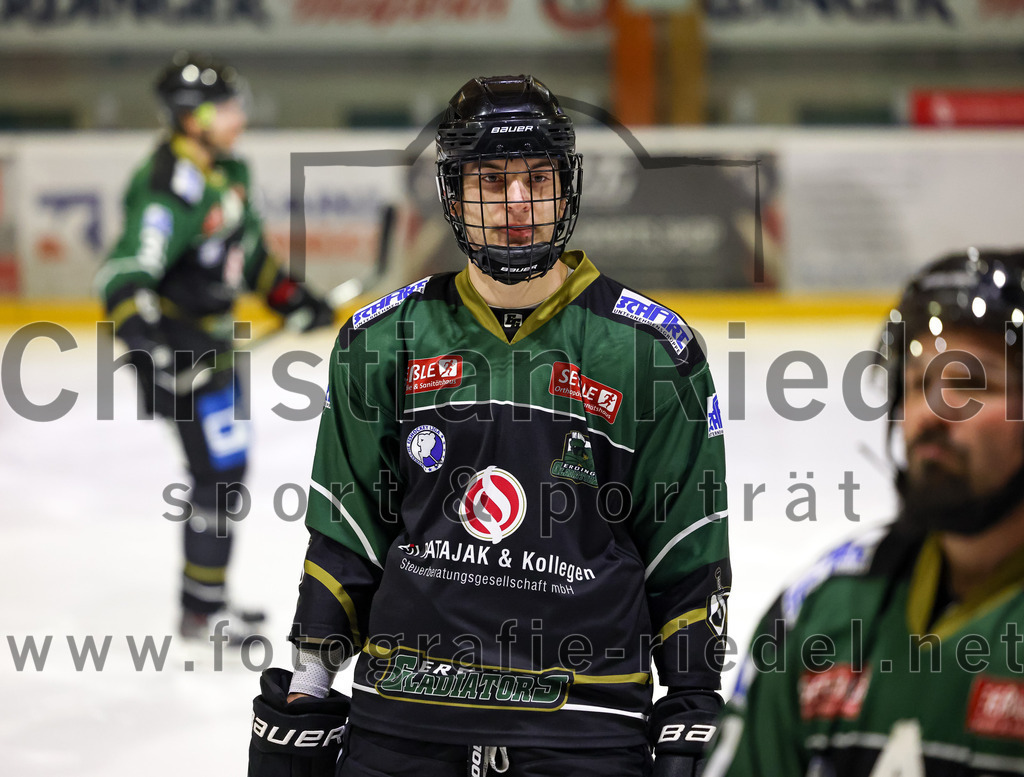 2023-02-10_009_TSV_Erding_gegen_ERSC_Amberg | Erding, Deutschland, 10.02.2023:
Eishockey, Bayernliga Meisterrunde Gruppe B 2022 / 2023, 3. Spieltag, TSV Erding gegen ERSC Amberg, Endergebnis: 6:3

Foto: Christian Riedel / fotografie-riedel.net