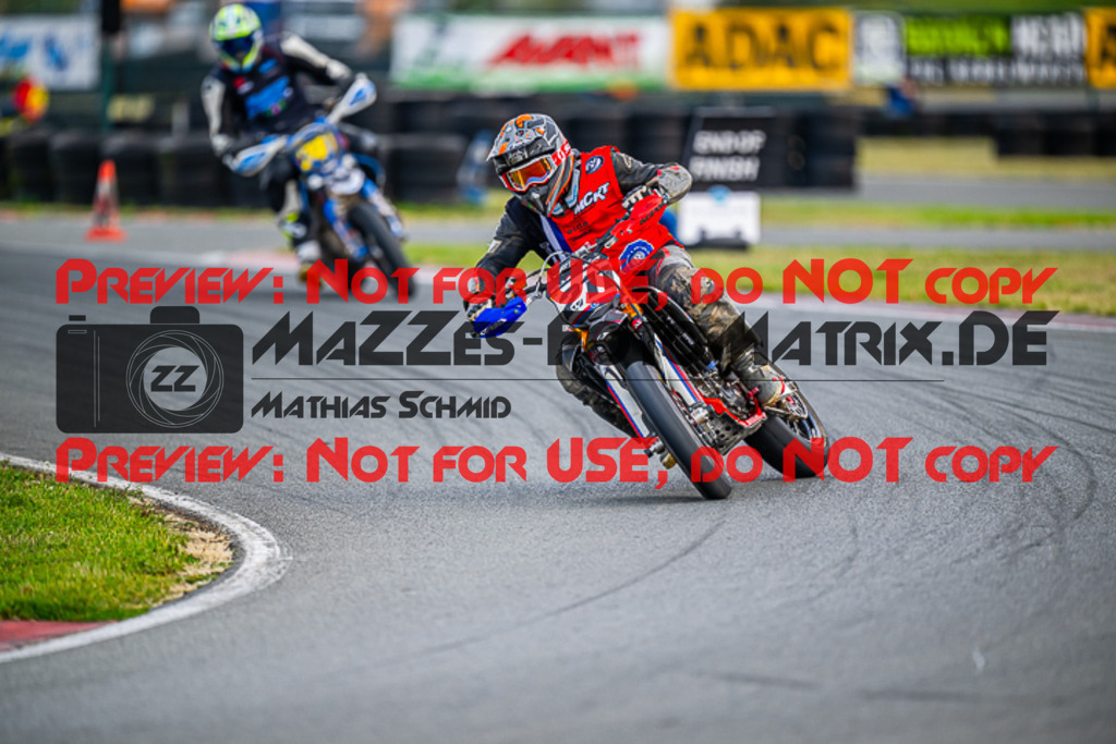 MaZZes_FotoMatrix_231001_5069 | UE40