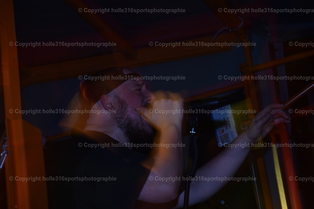 DSC_0451 | Sportfotografie , Motorsport, Motoross, Reitsport, Mointainbike, Enduro,
Landschaft , Outdoor, Eventfotografie, Landschaft, Bilder online bestellen - Realisiert mit Pictrs.com