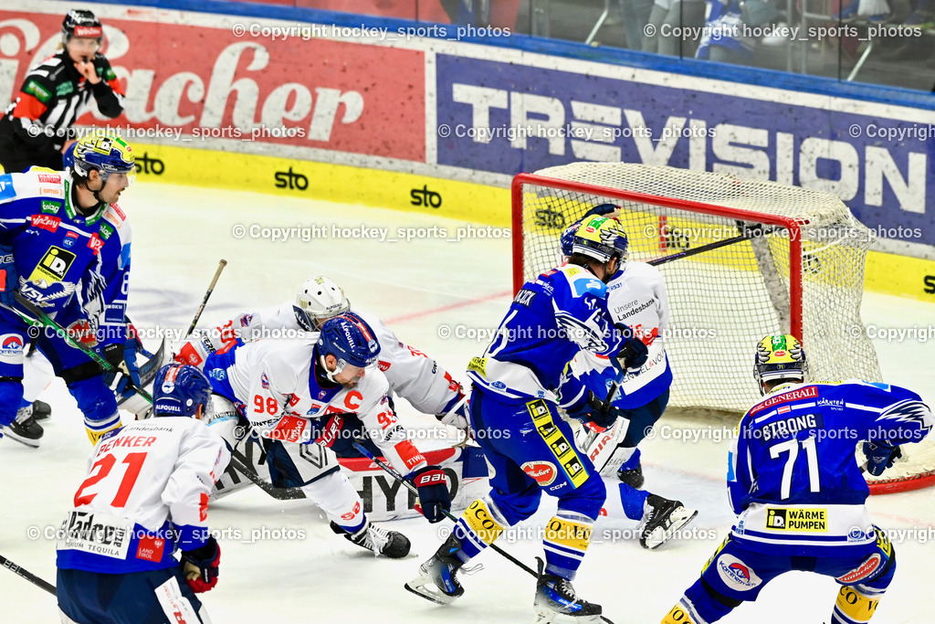 EC IDM Wärmepumpen VSV vs. HC Tiwag Innsbruck-Die Haie | #71 Steven Strong EC VSV, #16 Kevin Hancock EC VSV, #98 Jan Lattner HC Innsbruck, #21 Sebastian Benker HC Innsbruck, #30 Matthew Vernon HC Innsbruck, EC IDM Wärmepumpen VSV vs. HC Tiwag Innsbruck-Die Haie, EC IDM Wärmepumpen VSV vs. HC Tiwag Innsbruck-Die Haie am 11.10.2025 in Villach (Stadthalle Villach), Austria, (Photo by Bernd Stefan)