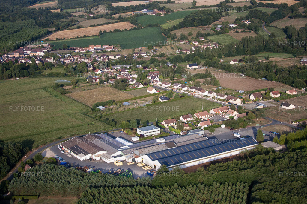Luftbild: Métaseval in Semur-en-Vallon im Bundesland Sarthe in Frankreich. Foto: IMG_19931.jpg vom 28.07.2009 durch Werner Riehm/FLY-FOTO.de