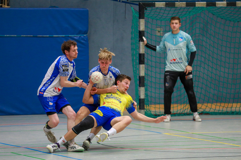 SVN_TVIssum_250426_131 | Bildergalerie von Sport-Ereignissen aber auch von weiteren spannenden Dingen - nicht nur vom Niederrhein. In Anlehnung an den bekannten Spruch von Hanns Dieter Hüsch heißt das Motto: "Niederrhein ist überall".  - Realisiert mit Pictrs.com