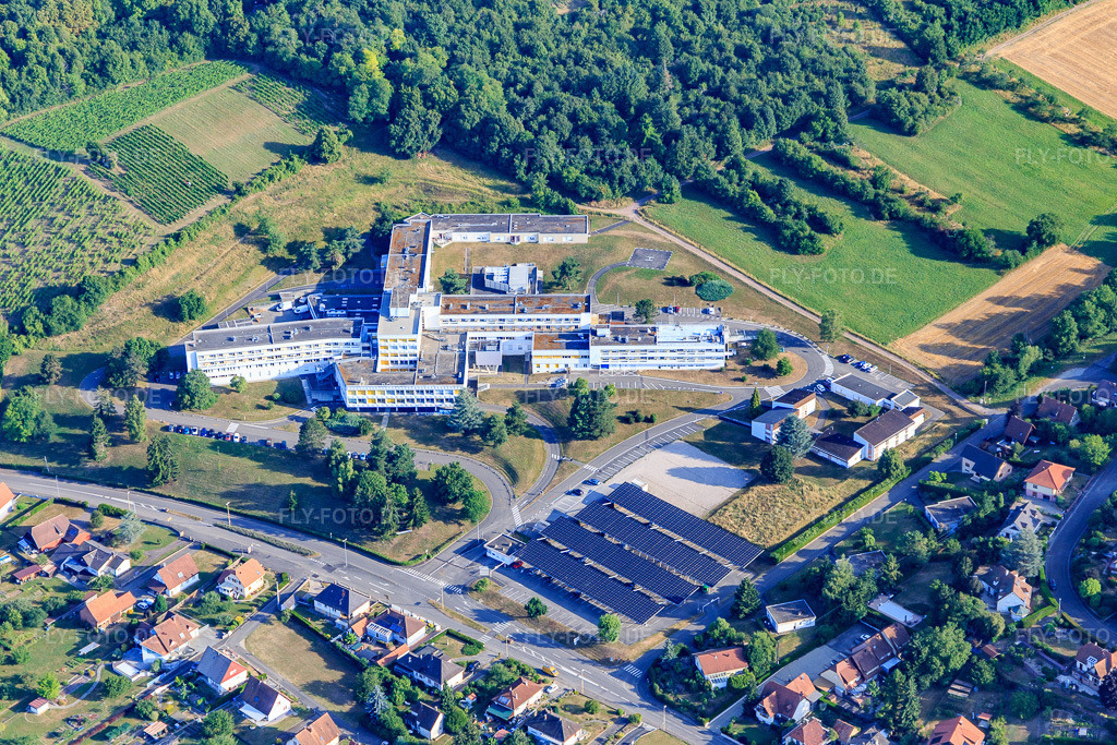 Luftbild: Centre Hospitalier de la Lauter - Wissembourg in Wissembourg im Bundesland Bas-Rhin in Frankreich. – Foto: IMG_149361.jpg vom 05.07.2025 durch Werner Riehm/FLY-FOTO.de – Auflösung des Originals: 5472 x 3648 px – Centre Hospitalier - Wissembourg