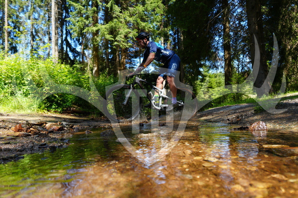 FC605229 | Fotogalerie der Treibjagd im Dunkelwald - Dein MTB Etappenrennen im Erzgebirge - Realisiert mit Pictrs.com