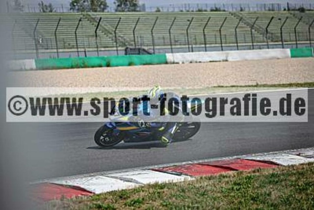pube1908 | Professionelle Fotos von Sportveranstaltungen, aber auch Hochzeiten und anderen Events. - Realisiert mit Pictrs.com