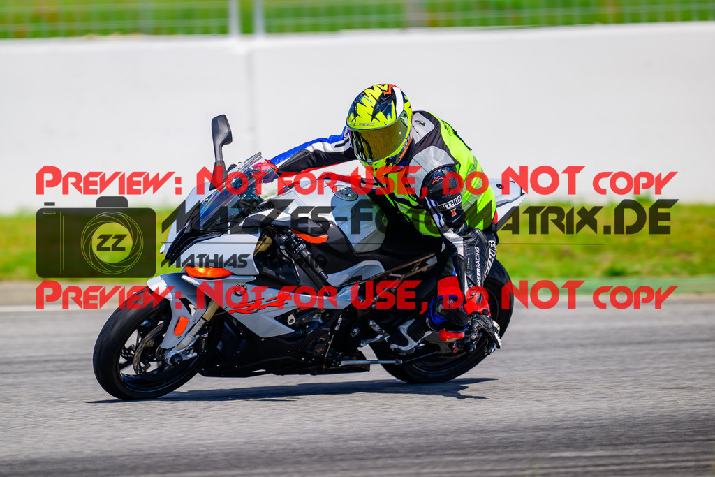 MaZZes_FotoMatrix_240520_6021986_1670 | INST