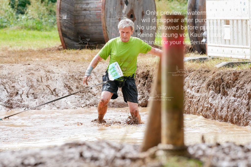 Schlamm_mit_Hund (172 von 460) | stephaniefillaphotographie - Realisiert mit Pictrs.com