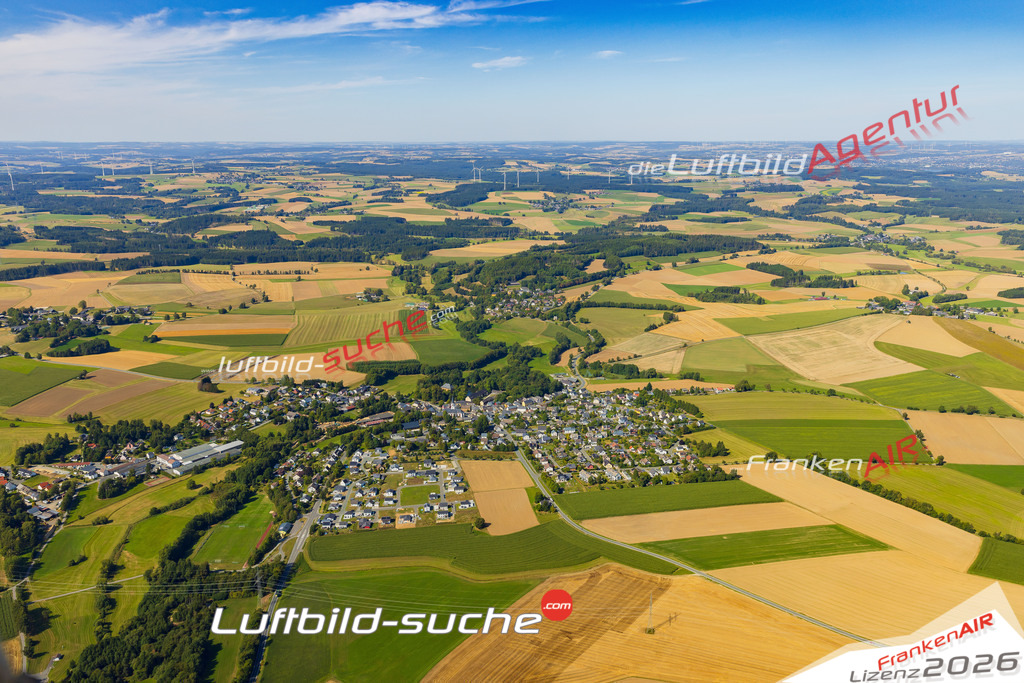 Luftaufnahme von  Weißdorf - Die Luftaufnahme wurde 2025 vom UL-Flugzeug heraus erstellt ( keine Drohne ) - Hochauflösende Luftaufnahme - für professionelle Ausdrucke geeignet. Die Geschenkidee !Mit Lizenz und Bildrechte bestellbar