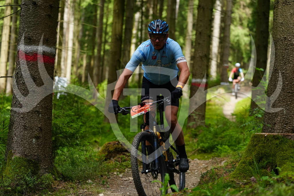 FC100472 | Fotogalerie der Treibjagd im Dunkelwald - Dein MTB Etappenrennen im Erzgebirge - Realisiert mit Pictrs.com
