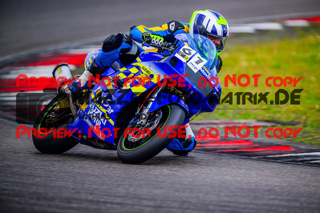 MaZZes_FotoMatrix_240717_6007705_7263 | GELB