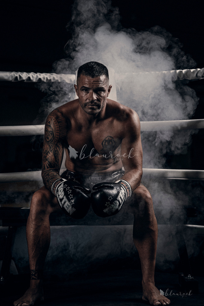 Strong-3538 | Sportbilder, Sportfotograf, Hochzeits- und Eventfotografin, Flugshows, Portraits und Tiershooting, Aviation, Downhill, Nationalleague, Swissleague, International