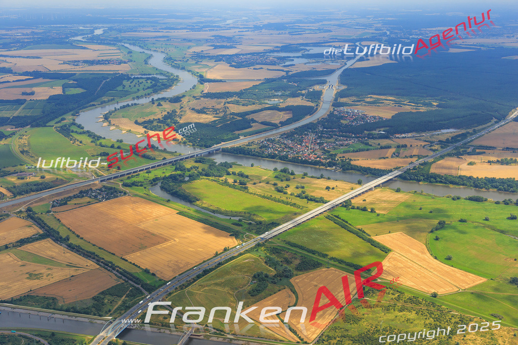 Luftbild von Gewerbegebiet-nord Magdeburg - Luftaufnahme wurde 2016 von https://frankenair.de mittels Flugzeug (keine Drohne) erstellt - die Geschenkidee