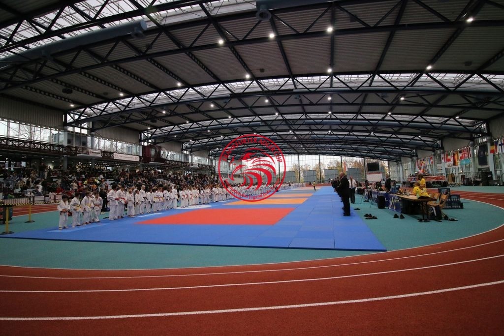 MSY-2022-10-29-7676 | Fotos vom Adler Cup - Pictures from Adler Cup

Hier findet Ihr alle Eindrücke und großen Momente der Adler Cup Wochenenden. Here you will find all impressions and great moments of the Adler Cup weekends. - Realisiert mit Pictrs.com