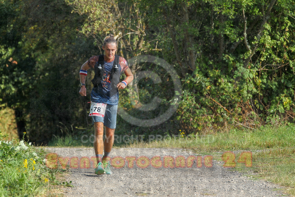 250830_1633_EV4_4683 | Sportfotografie im Rhein-Sieg Kreis, Köln, Bonn, NRW, Rheinland Pfalz, Hessen, etc. Unser Tätigkeitsfeld umfasst den Laufsport vom Volkslauf über den Marathon, Duathlon, Triathon bis zum Ultralauf wie Kölnpfad Ultra oder Schindertrail.