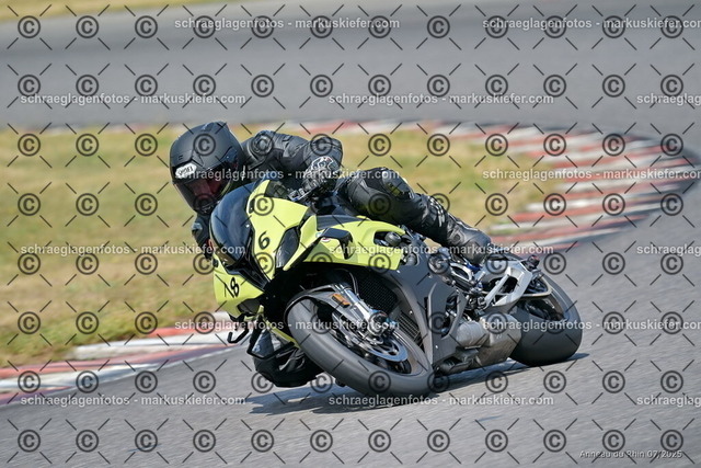 25bt04-1748 | markuskiefer.com - Realisiert mit Pictrs.com