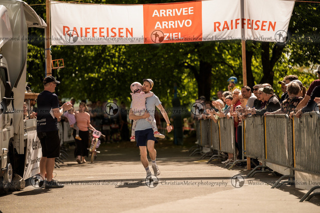 Eierlesen 2026 | Sie wurden bei einem Event oder Sportanlass fotografiert? Hier finden sie ihre Bilder! - Realisiert mit Pictrs.com