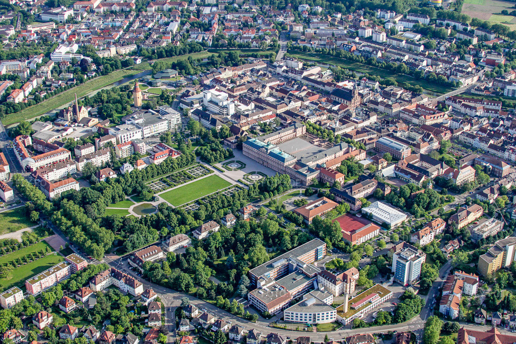 Luftbild: Schloßpark von Nordwesten in Rastatt im Bundesland Baden-Württemberg in Deutschland. Foto: IMG_18782.jpg vom 03.06.2009 durch Werner Riehm/FLY-FOTO.de