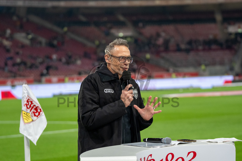 VfB Stuttgart vs. RB Leipzig, Fussball, 1. Bundesliga, 26. Spieltag, 15.03.2026 | Holger Laser (Stadionsprecher VfB Stuttgart),VfB Stuttgart vs. RB Leipzig, Fussball, 1. Bundesliga, 26. Spieltag, 15.03.2026Foto: photosbyphips/Philip Ziegler