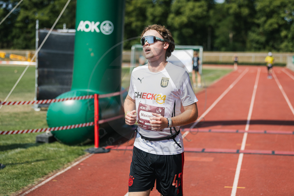 2026-07-26 Halbmarathon Moenchsdeggingen - 00813 | bastis.photos - Realisiert mit Pictrs.com
