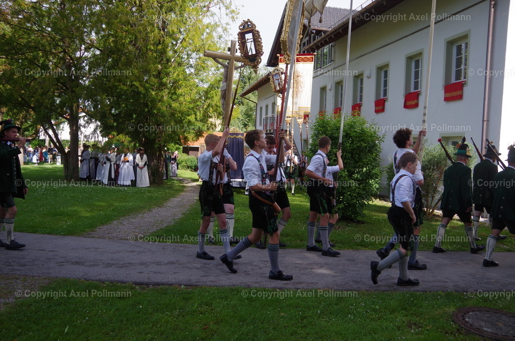 IMGP4936 | fotografiert von Axel PollmannLeonhardi Wallfahrt Benediktbeuern und Murnau, Fronleichnam, Fasching, Landschaft im Loisachtal und Benediktbeuern  - Realisiert mit Pictrs.com
