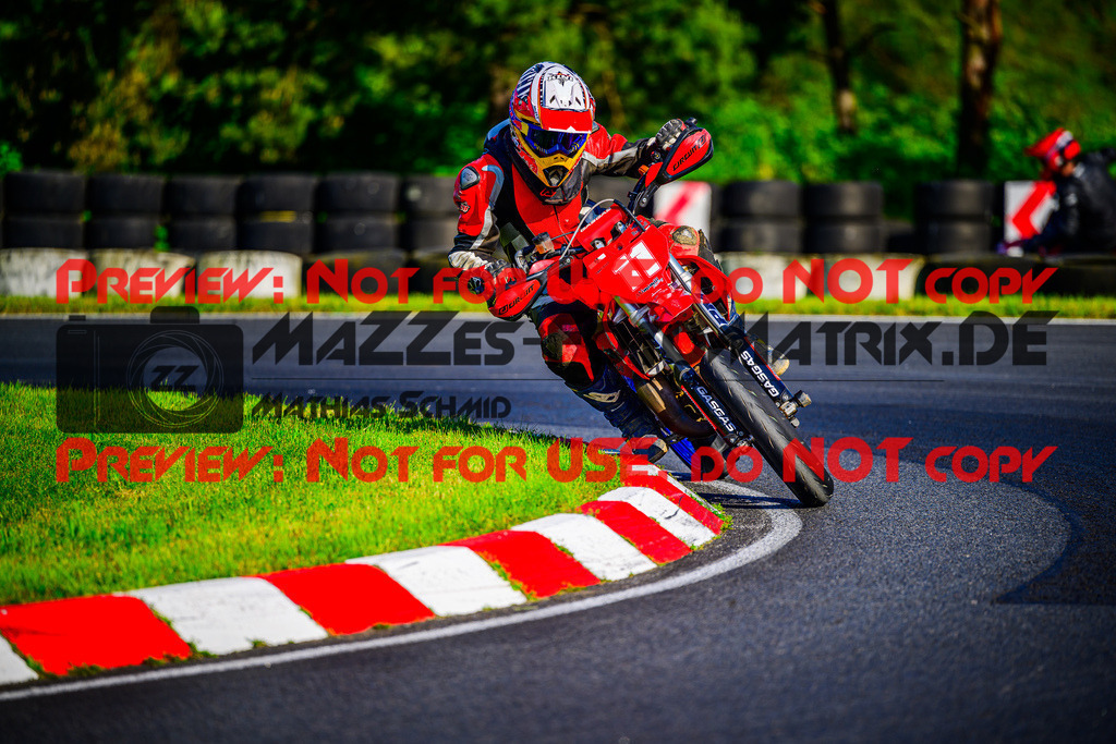 MaZZes_FotoMatrix_240511_6021986_8211 | ROOKIES