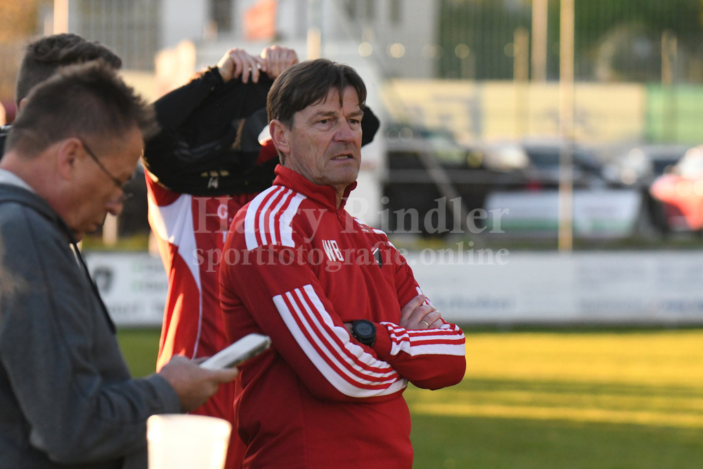 TSV Seebach : TB 03 Roding | Wolfgang Beller (Trainer TSV Seebach) - Realisiert mit Pictrs.com
